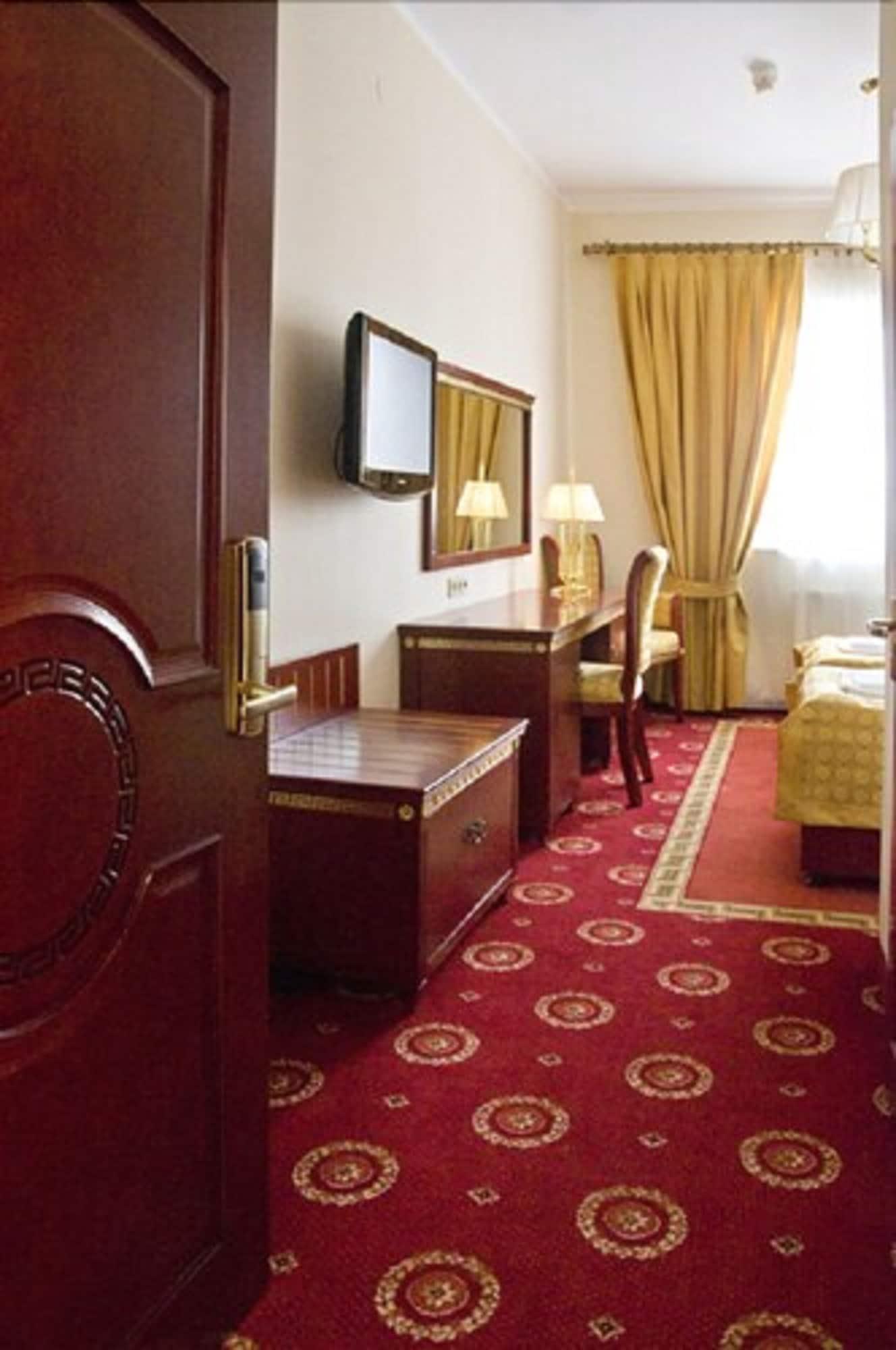 Hotel Holiday Park Варшава Екстериор снимка